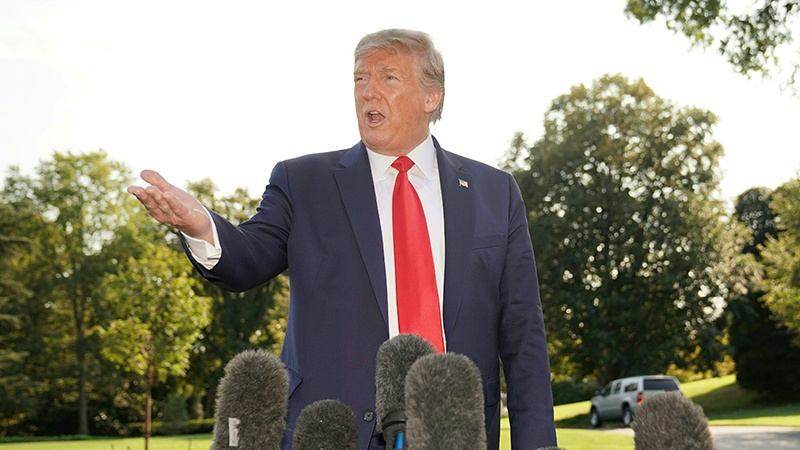 Нйу-Јорк прокурорлары Трампын верҝи бәйаннамәсинин йайылмасыны истәйибләр
