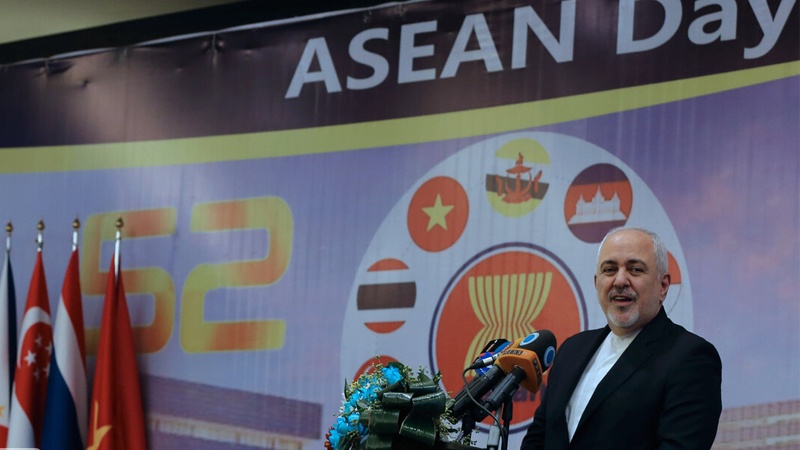 Zarif: ABD'nin azami baskısı bir yere varamayacak