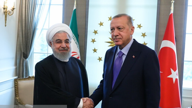 Ирано-турецкое сотрудничество в области обороны и безопасности в регионе и расширение торговли с использованием национальных вал