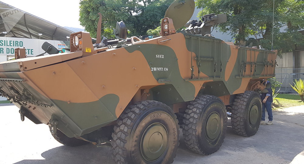 Chefe do Exército é bem informado e sabe que dinheiro para 2020 virá, diz especialista