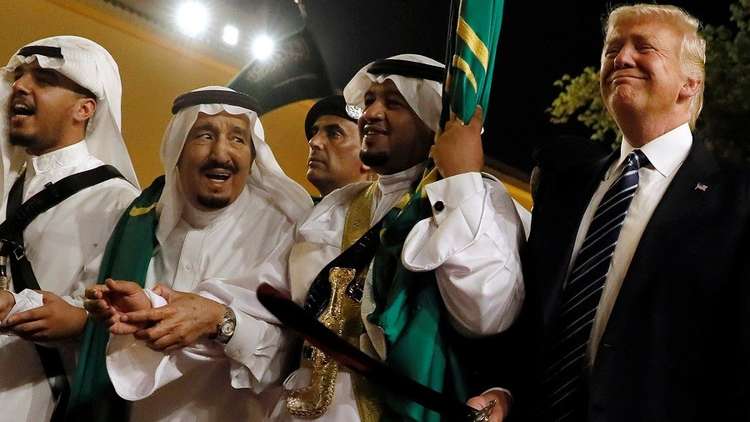 صنداي تايمز: السعودية تشعر بالرعب وأمريكا لا تبالي