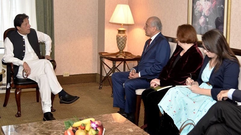اقتصادی ترقی کیلئے افغانستان میں قیام امن ضروری : پاکستان کے وزیر اعظم عمران خان