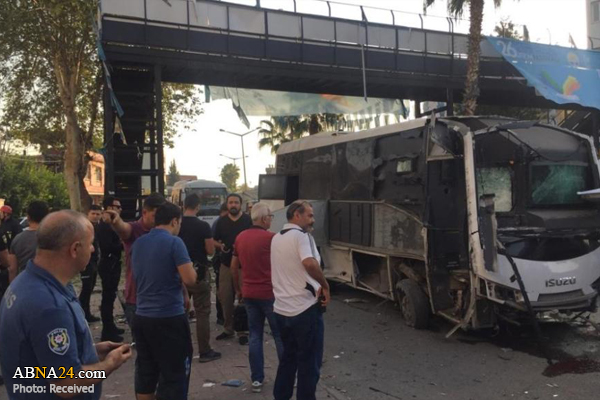 Adana'da terör saldırısı: 5 yaralı + FOTO