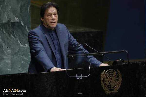 Imran Khan warns of 'bloodbath' in Kashmir