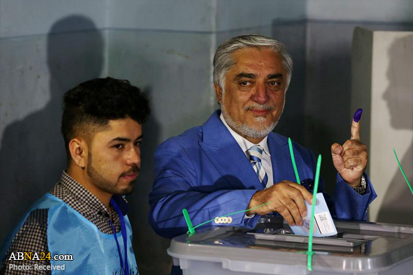 قندھار میں صدارتی انتخابات کے دوران پولنگ اسٹیشن کے باہر دھماکا