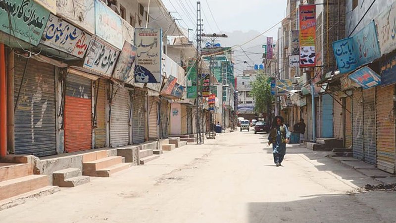 مولانا محمد حنیف کے قتل کے خلاف کوئٹہ میں شٹرڈاؤن ہڑتال ، دوکانیں اور کار و باری مراکز بند