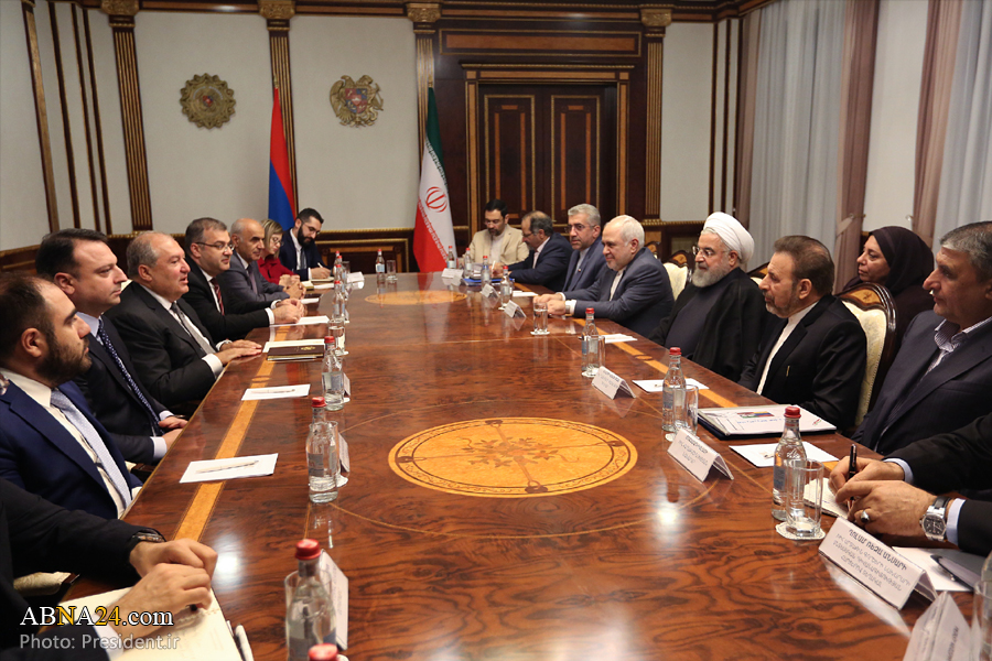 Pres. Rouhani: Deepening ties with neighbours, Iran’s top foreign policy priority