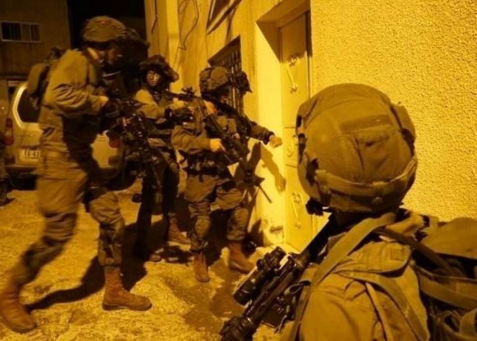 مواجهات ومداهمات بمناطق مختلفة بـ "الضفة الغربية" المحتلة