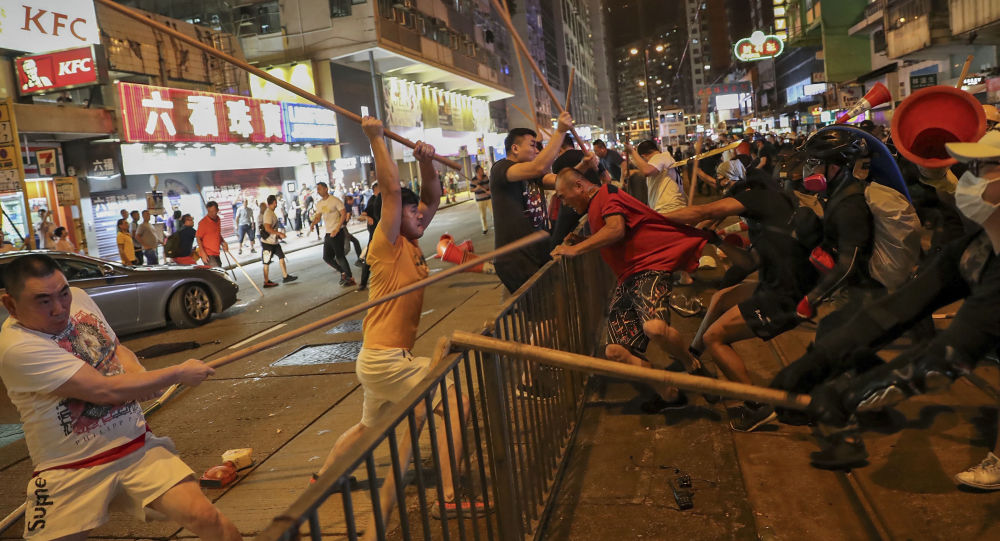 Parlamento de Hong Kong é evacuado com urgência após nova onda de protestos