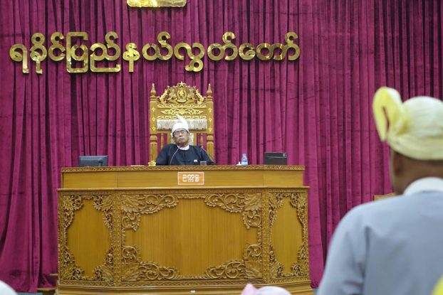 အရပ္သားမ်ားကို တိုက္ခိုက္မႈ ေရွာင္ရွားရန္ တိုက္တြန္းသည့္အဆို ရခိုင္လႊတ္ေတာ္ အတည္ျပဳ