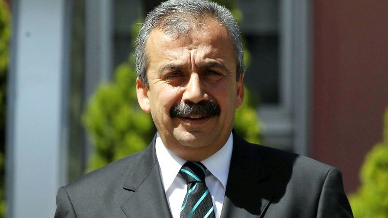 دادگەی یاسای بنەڕەتیی تورکیا: ئازادیی ڕادەربڕینی سڕڕی سورەییا ئوندر پێشێل کراوە