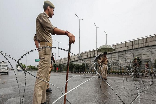 Ang Mataas na Korte ng India ay Nagbibigay sa Pamahalaan ng Maraming Panahon upang Ipagtanggol ang Ginawa sa Kashmir