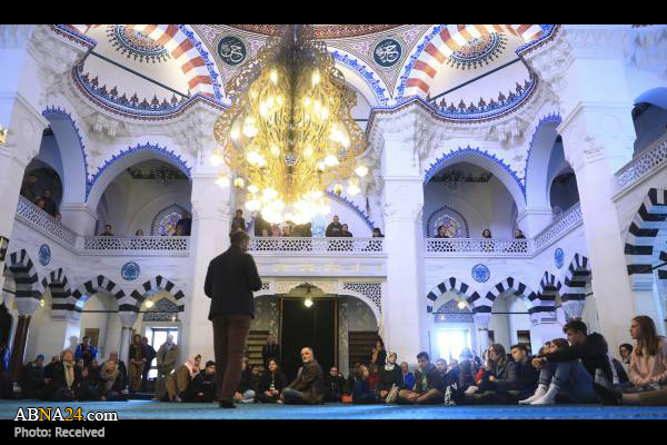 Berita Bergambar: Masjid Di Jerman Anjur Program 'Rumah Terbuka'
