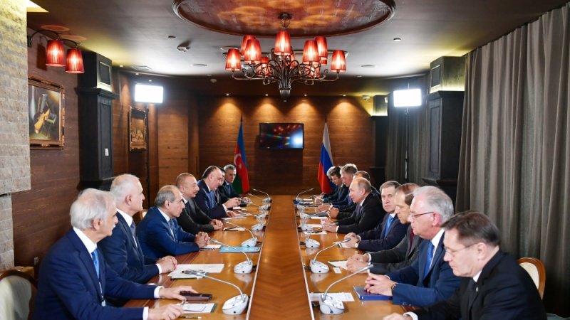 Москва-Бакы тиҹарәт әлагәләринин инкишафы вурғуланыб