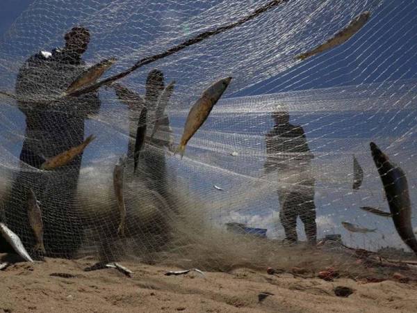 Dua Nelayan Palestin Cedera Di Perairan Gaza