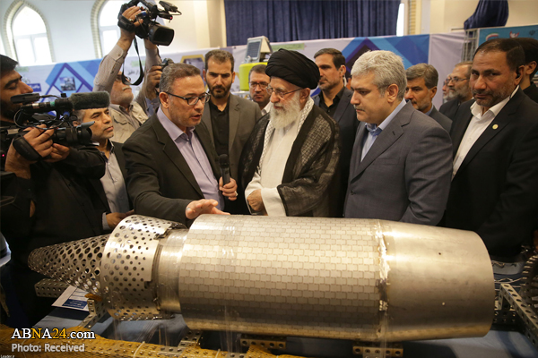 Imam Khamenei: I will do my best to remove obstacles in way of youth's scientific progress