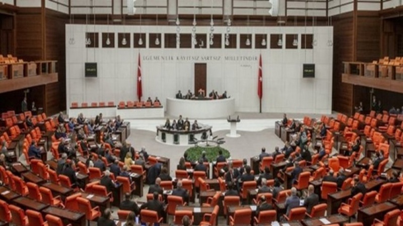Suriye ve Irak tezkeresi Türkiye Meclisi'nde kabul edildi