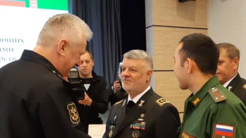 Контр-адмирал Ханзади Русийа вә Азәрбайҹан Республикасы дәниз гүввәләринин команданлары илә мәшвәрәт едиб