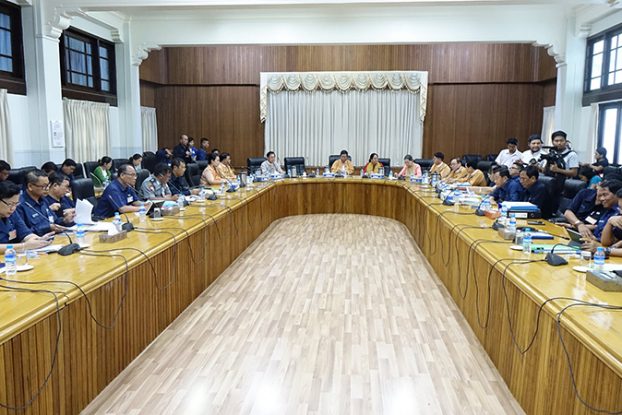 ေျမကြက္ စည္းကမ္းခ်က္မ်ားကို ေလ့လာၿပီးမွ ေလွ်ာက္လႊာဝယ္ရန္ အစိုးရ တိုက္တြန္း
