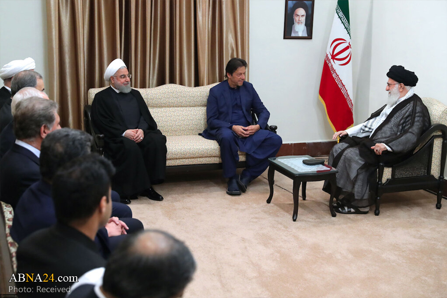 Imam Khamenei receives Pakistani PM