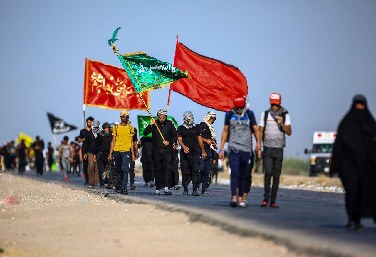 تقرير مصور/ مشاهد متنوعة عن مشاية زيارة أربعينية الامام الحسين (ع)