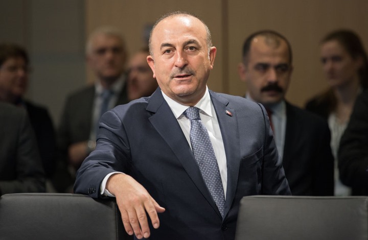 تشاووش أوغلو يرد على رسالة من ترامب وصف فيها أردوغان بـ "المتصلب الأحمق"