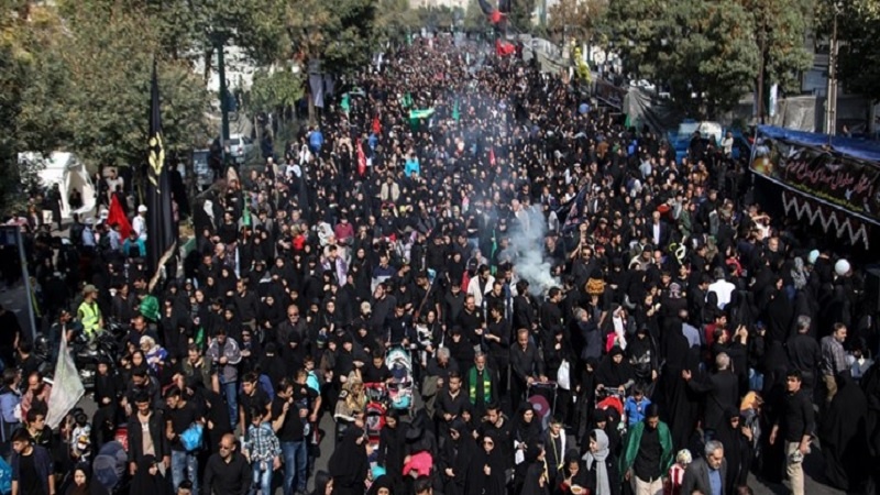 Matembezi makubwa ya "Waliosalia Nyuma" katika Arubaini ya Imam Hussein (as) yafanyika mjini Tehran