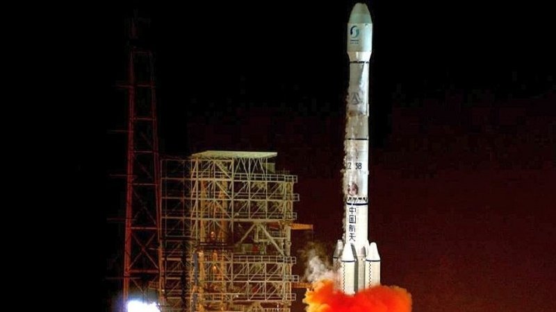 中国成功发射通信技术试验卫星四号
