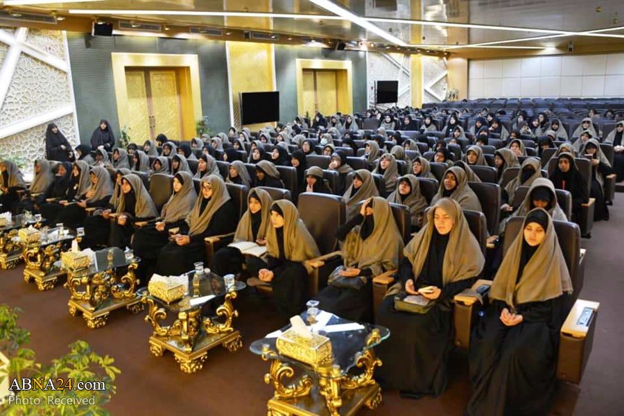 Photos: Over 200 female students From all over world attend Karbala during Arbaeen