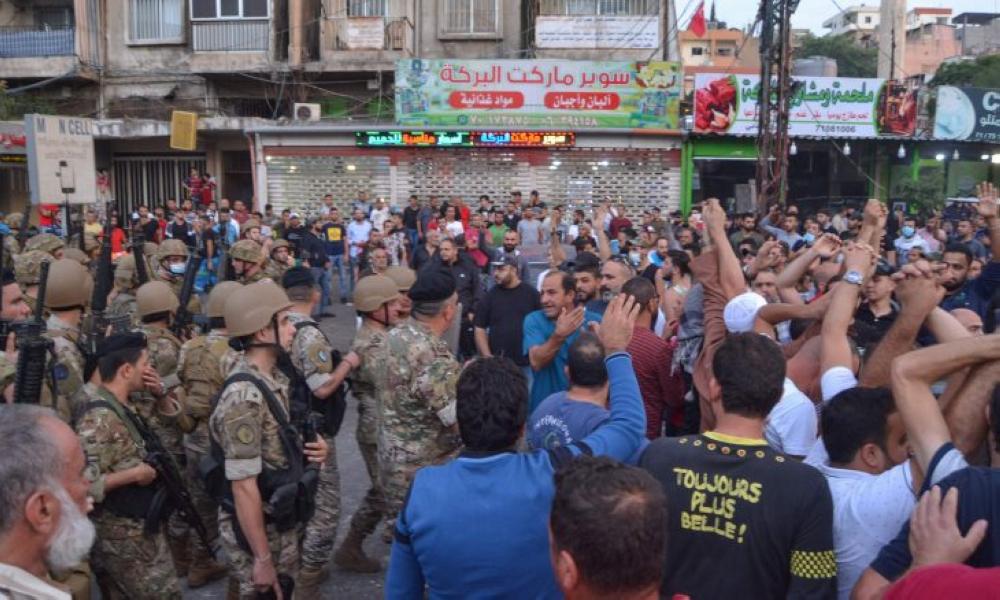 جرحى خلال محاولة قوة من الجيش اللبناني فتح الأوتستراد الدولي في طرابلس