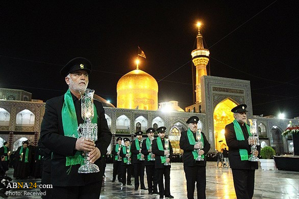 Servants, officials observe traditional Khotbeh Khani ritual on martyrdom night of Imam Reza (AS)
