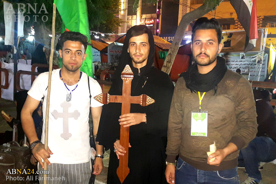 تقرير مصور/ مشاركة زوار أجانب في زيارة أربعينية الامام الحسين (ع) بالعراق