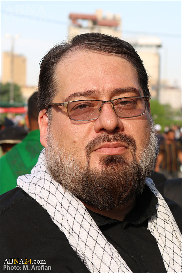 تقرير مصور/ صور تذكارية لزوار أربعينية الامام الحسين (ع) في كربلاء المقدسة2