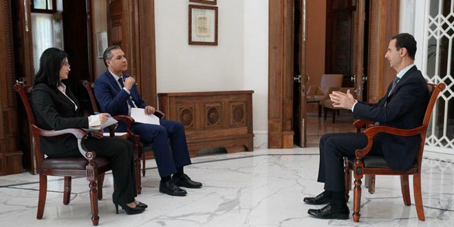 Le président al-Assad à Al-Ikhbariya et Al-Sourya : Le Turc est un agent de l’Américain dans cette guerre et s’il ne sort pas pa