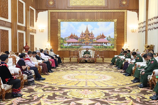 ဖက္ဒရယ္စနစ္ကို တပ္မေတာ္ႏွင့္ တိုင္းရင္းသားလက္နက္ကိုင္အဖြဲ႕မ်ား ပူးေပါင္းေလ့လာရန္ သေဘာတူ
