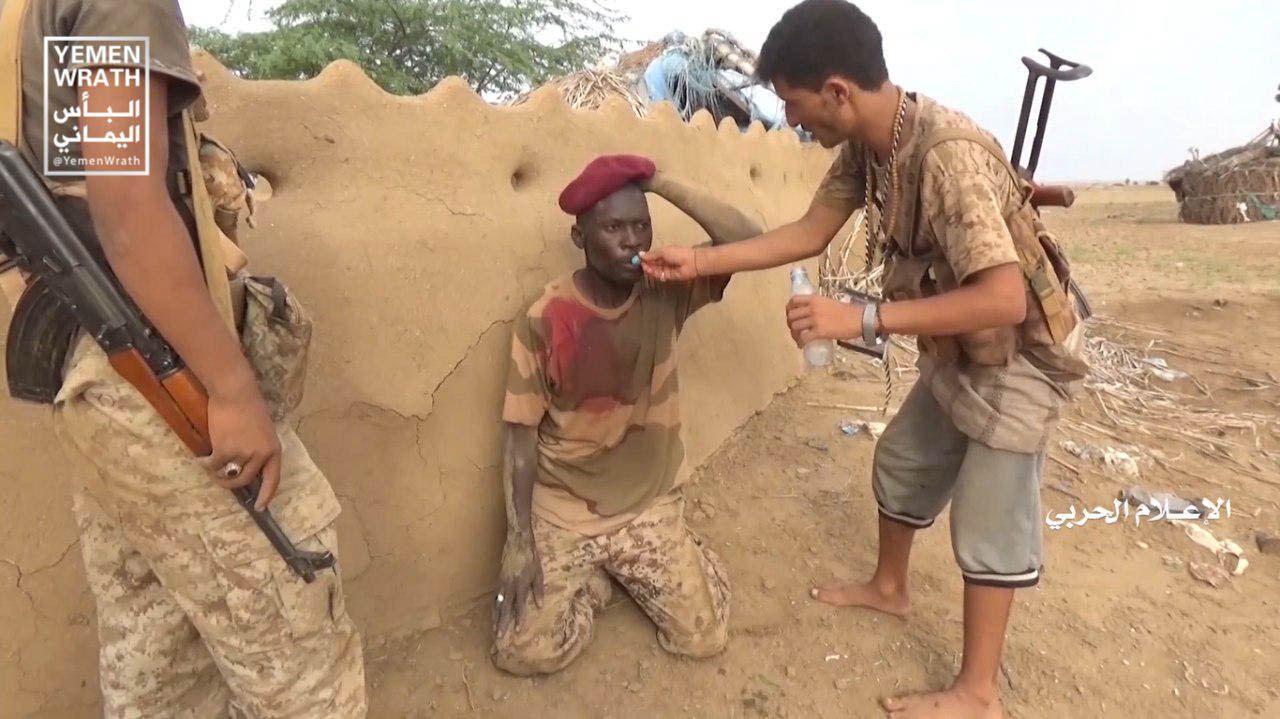 اعترافات للأسرى.. مشاهد لخسائر مرتزقة السودان من الآليات والقتلى في اليمن+(صور)