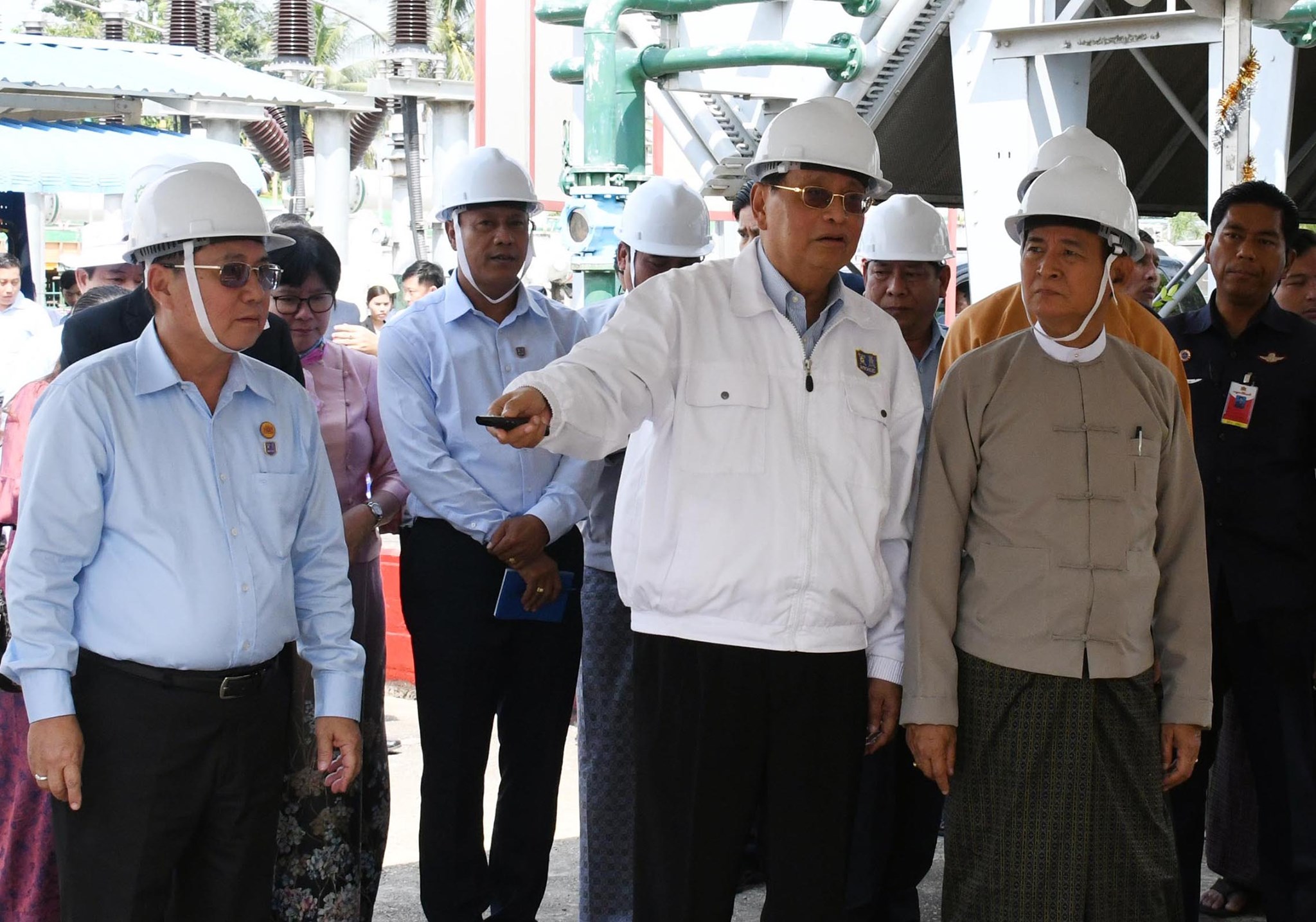 မီးမျပတ္ေအာင္ႀကိဳးပမ္းရန္ သမၼတတိုက္တြန္း