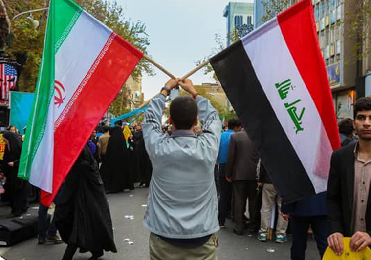 الإيرانيون يرفعون علم العراق بشكل مميز تضامناً مع الشعب العراقي+(صور) 