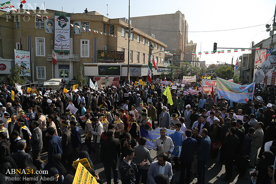 Photos: Anniversary of US embassy takeover in Qom