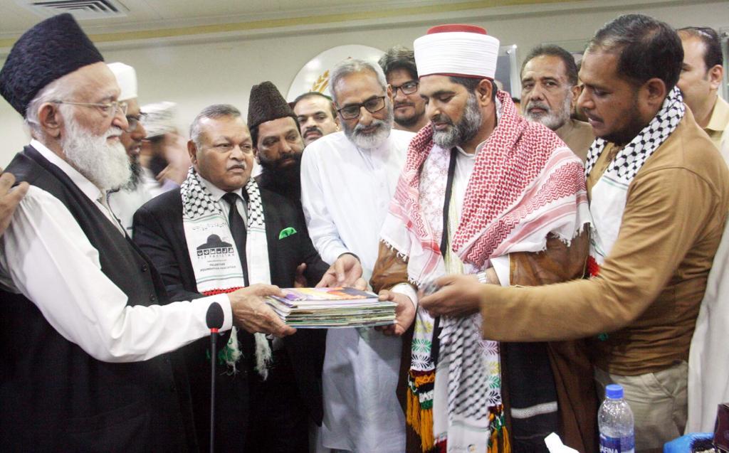 وفد مؤسسة فلسطين بباكستان يلتقي بالإمام المسجد الأقصى في فلسطين +(صور)