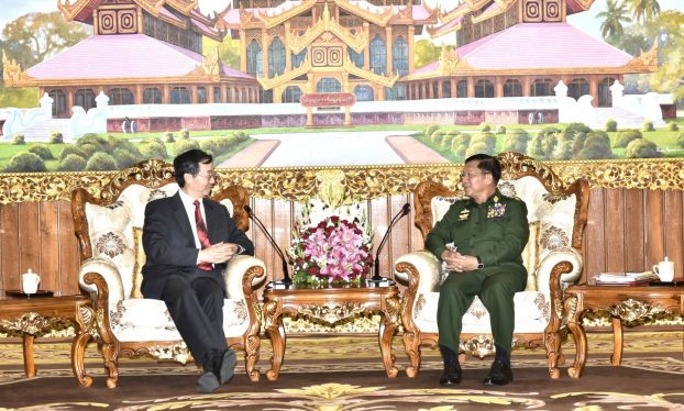 အတိုင္ပင္ခံပုဂၢိဳလ္ႏွင့္ ကာခ်ဳပ္တို႔ကို တ႐ုတ္ကိုယ္စားလွယ္သီးျခားေတြ႕ဆုံ၊ ၿငိမ္းခ်မ္းေရးကိစၥ ေဆြးေႏြး