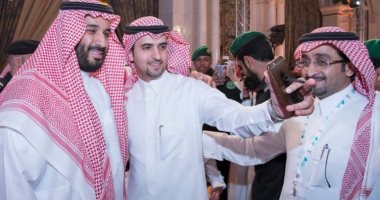 الكشف عن دور مدير مكتب بن سلمان في التجسس بـ"تويتر"