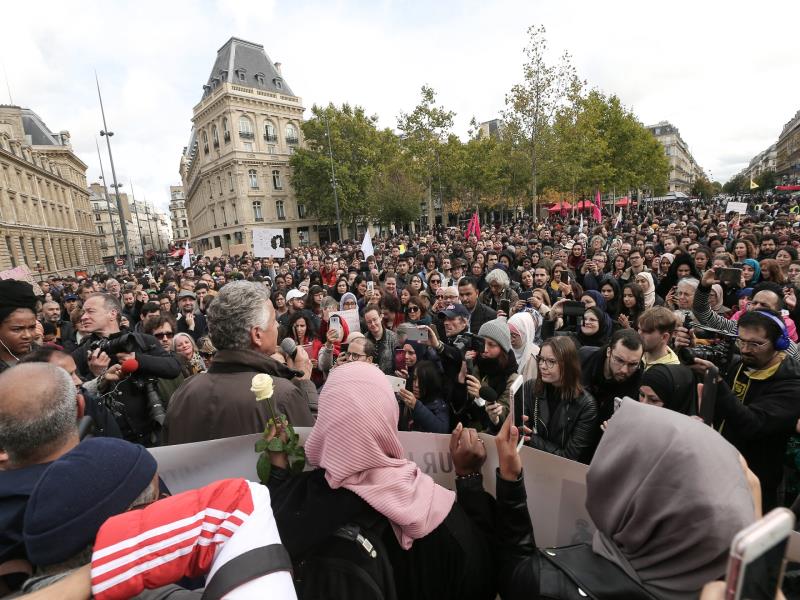 مسيرة يسارية مناهضة لكراهية الإسلام في باريس تحدث انقساما حادا في فرنسا