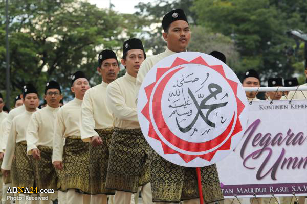 “Celebración del aniversario del nacimiento del Profeta Muhammad (Bpd) en la ciudad malaya de Kuala Lumpur”