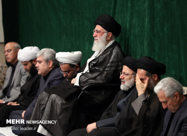 رہبر معظم کی موجودگی میں چہلم کی مناسبت سے مجلس عزا منعقد