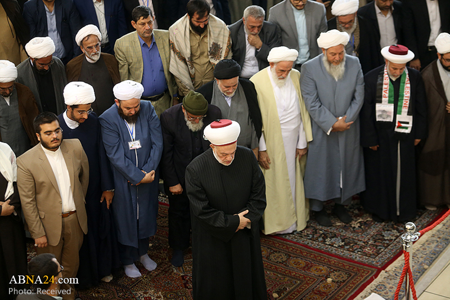 تقرير مصور/ صلاة موحدة بالمؤتمر الثالث والثلاثين للوحدة الاسلامية في طهران