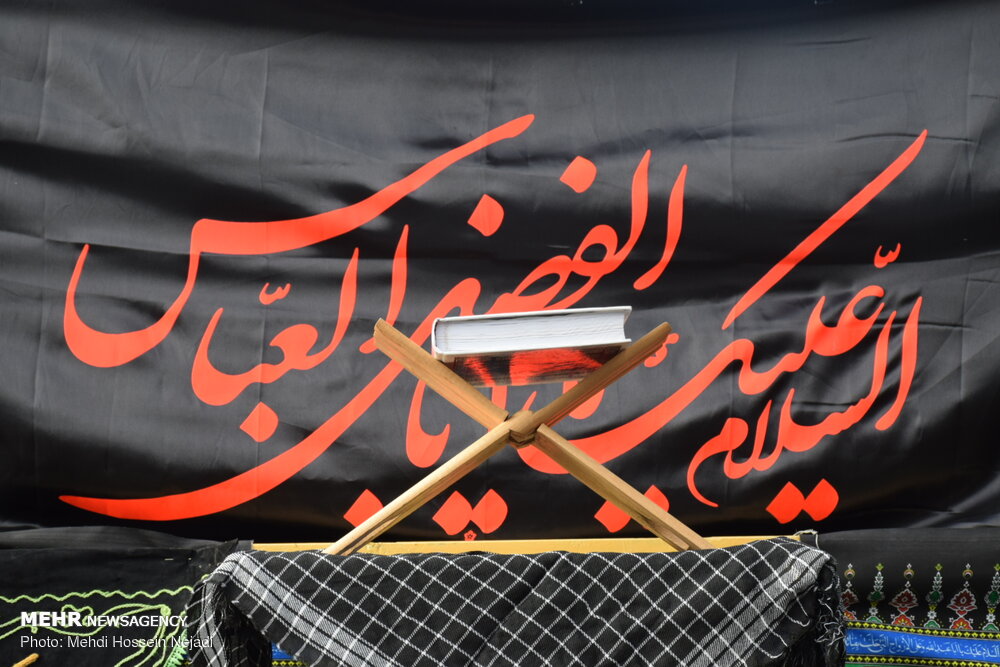 آستارا میں ایران کے سرحدی محافظوں کا زائرین اربعین کا استقبال