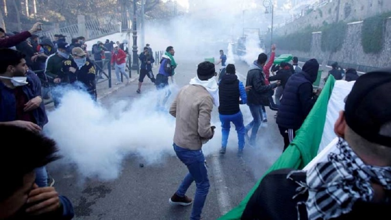 Polícia do Irã prende cerca de 180 supostos líderes de protestos