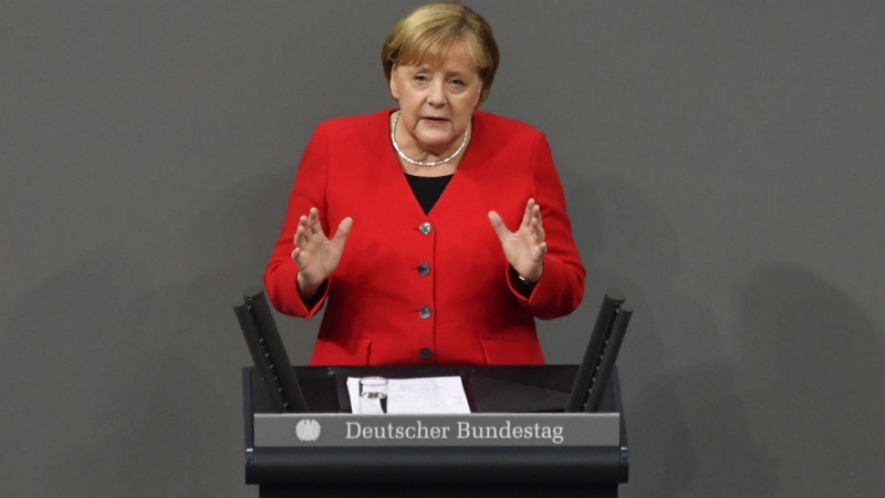 Merkel: Türkiye zor bir müttefik ama NATO içinde tutulmalı