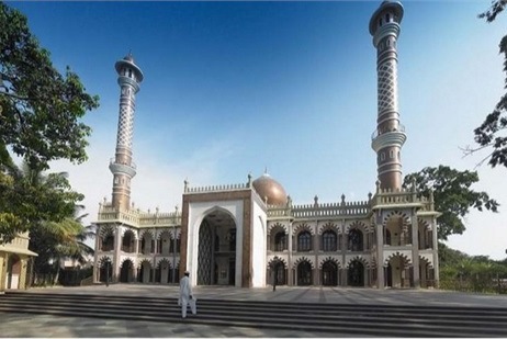 Cadeau d’un terrain aux musulmans indiens pour la construction d'une mosquée